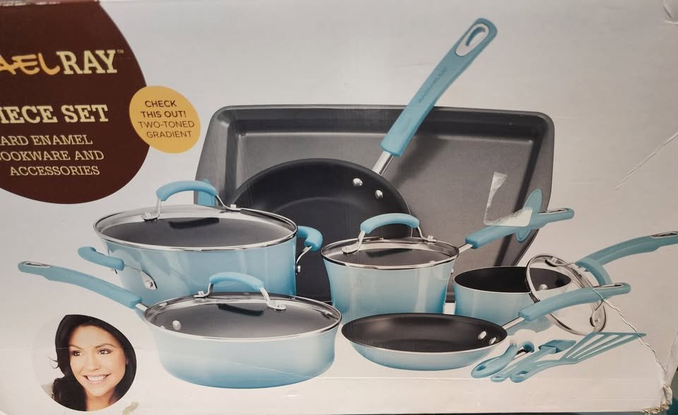 NEW Rachael Ray Classic Brights 14-Piece Nonstick Cookware Set