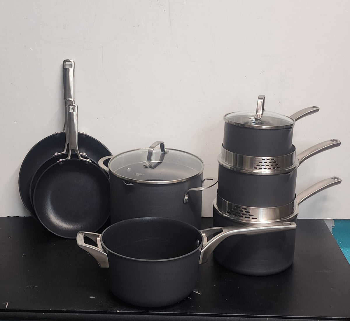 Calphalon 12-Pc Hard-Anodized Nonstick Cookware Set – Floor Display – Local Pickup