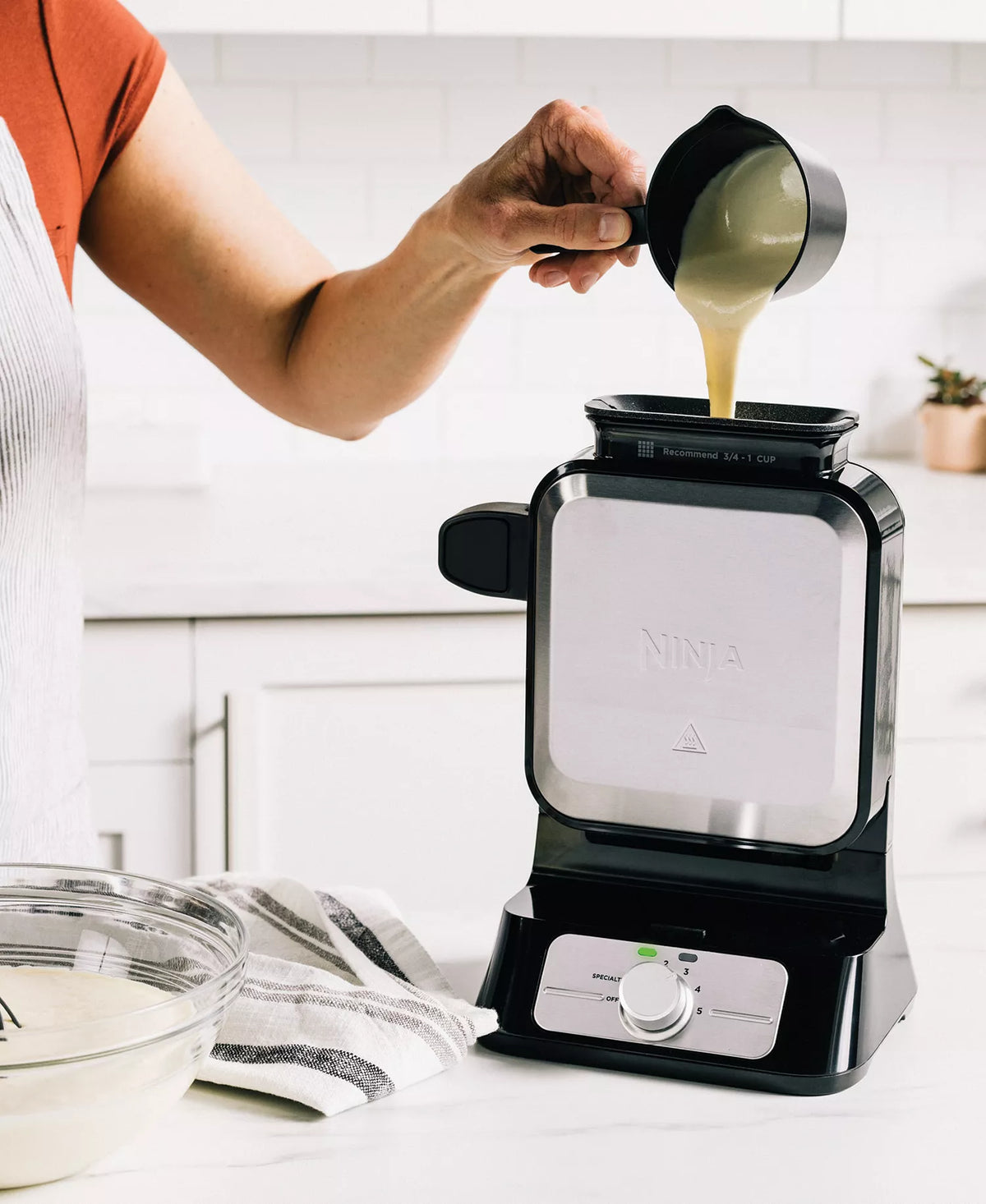 NEW Ninja Belgian Waffle Maker PRO NeverStick BW1001 – Local Pickup