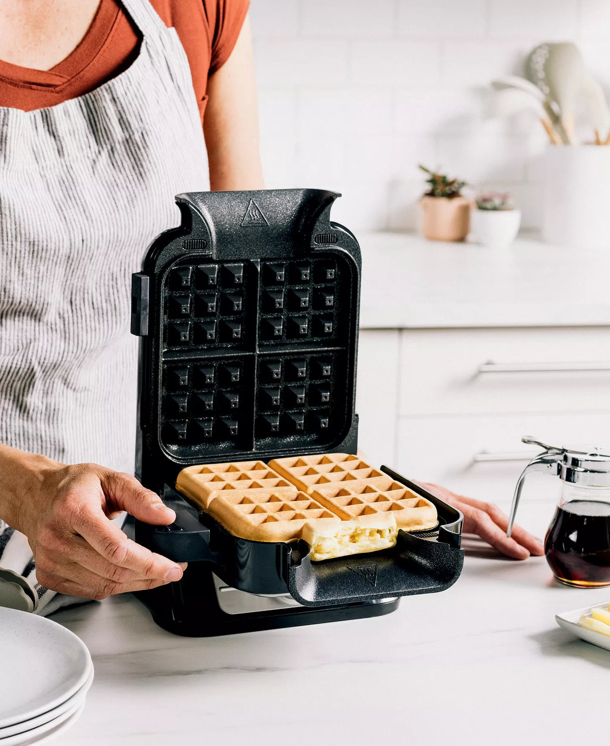 NEW Ninja Belgian Waffle Maker PRO NeverStick BW1001 – Local Pickup