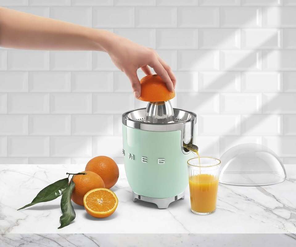 SMEG Retro Citrus Juicer – Pastel Green – Brand New
