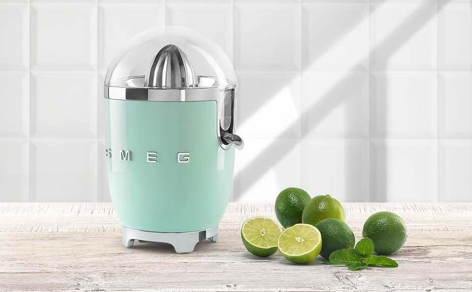 SMEG Retro Citrus Juicer – Pastel Green – Brand New