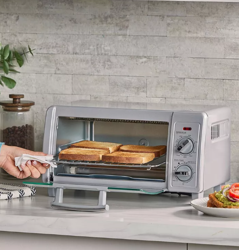 NEW Black+Decker 4-Slice Toaster Oven – EvenToast Technology – Local Pickup