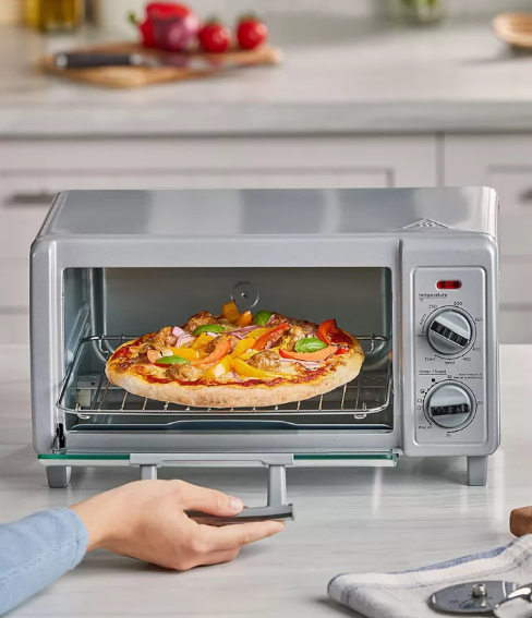 NEW Black+Decker 4-Slice Toaster Oven – EvenToast Technology – Local Pickup